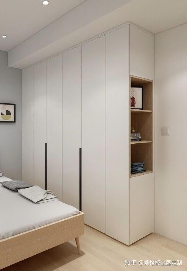 北京裝修衣柜側邊薄柜，巧妙設計讓收納更高效